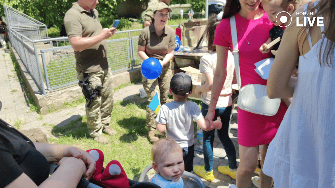 День защиты детей — в Одесском зоопарке уничтожили "обезьяну с гранатой" - фото 5