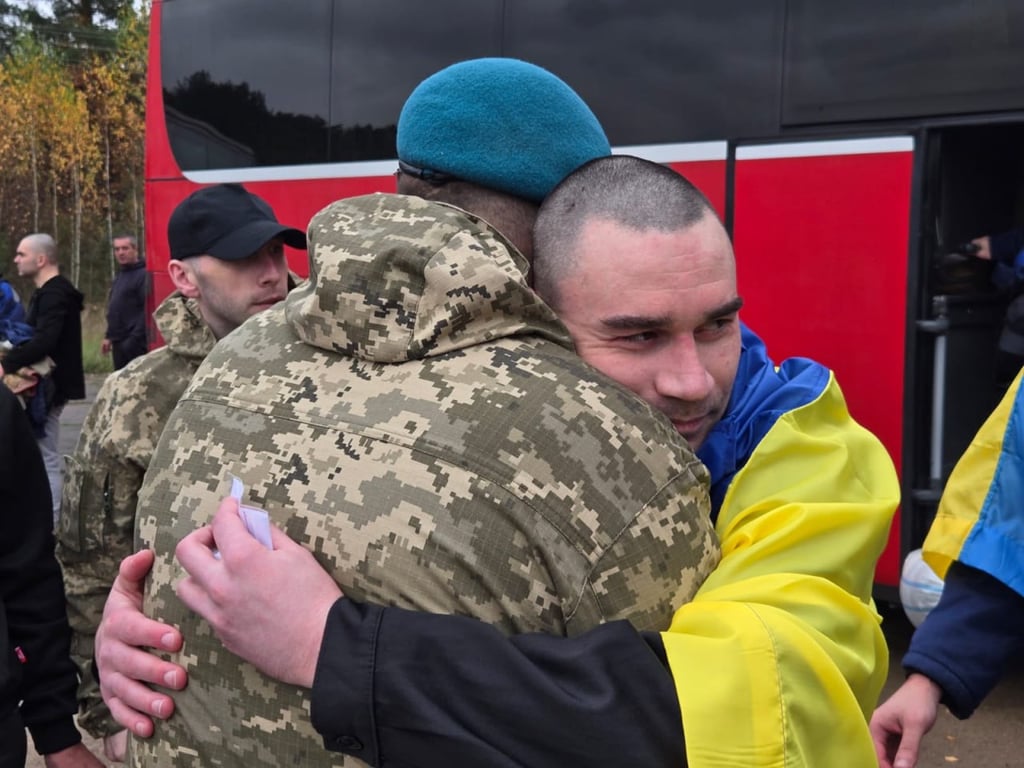 Украина провела обмен пленными: домой вернулись 270 граждан - фото 1