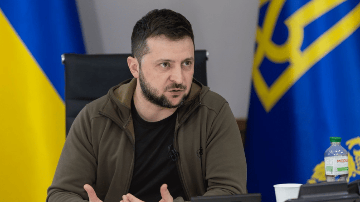 Украина ищет посредников для освобождения бойцов "Азовстали" — вечернее обращение Зеленского