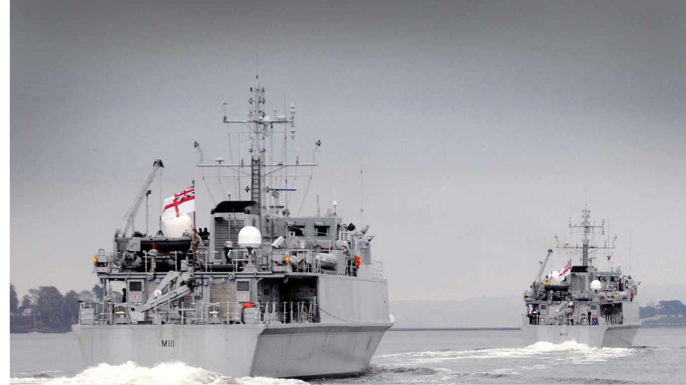 Военно-морские силы Великобритании задержали судно, которое нелегально перевозило иранское оружие