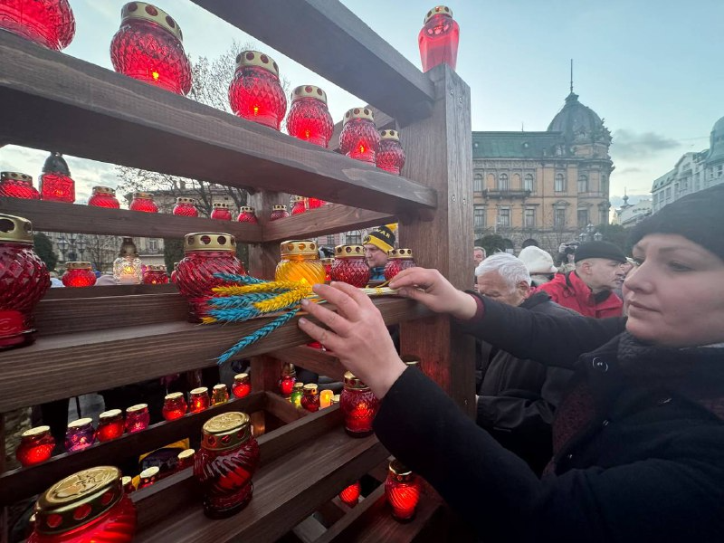 Свечи в День памяти жертв Голодоморов