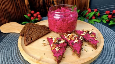 Бурякова намазка на хліб — корисна альтернатива паштетам - 285x160