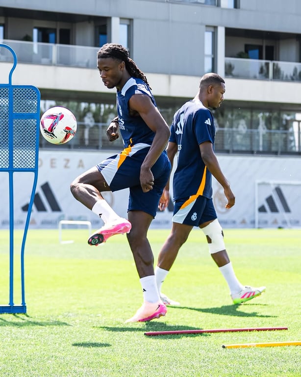 Эдуардо Камавинга