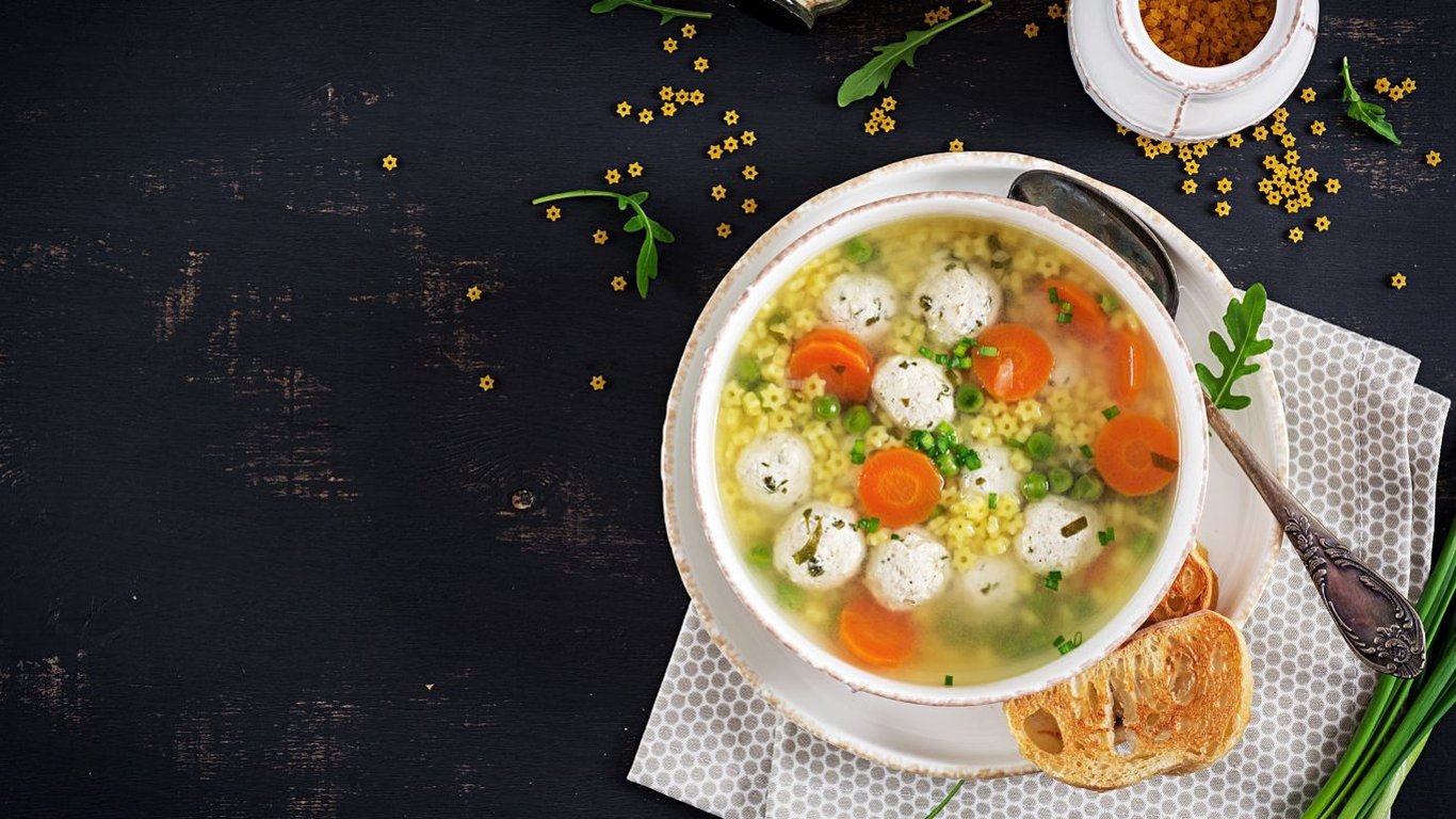 Специи, которые нельзя добавлять в суп, чтобы не испортить — список ингредиентов