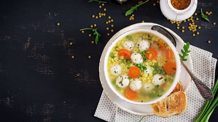Какие специи нельзя добавлять в суп — сохраните, чтобы не испортить блюдо - 290x160