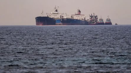 США запровадили санкції проти компаній, які перевозили нафту з РФ - 285x160