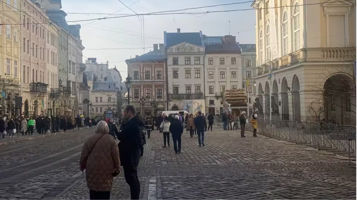 Во Львове сообщили о заминировании городского совета в здании Ратуши