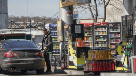 В Украине выросли цены на топливо — какой будет стоимость бензина завтра - 285x160