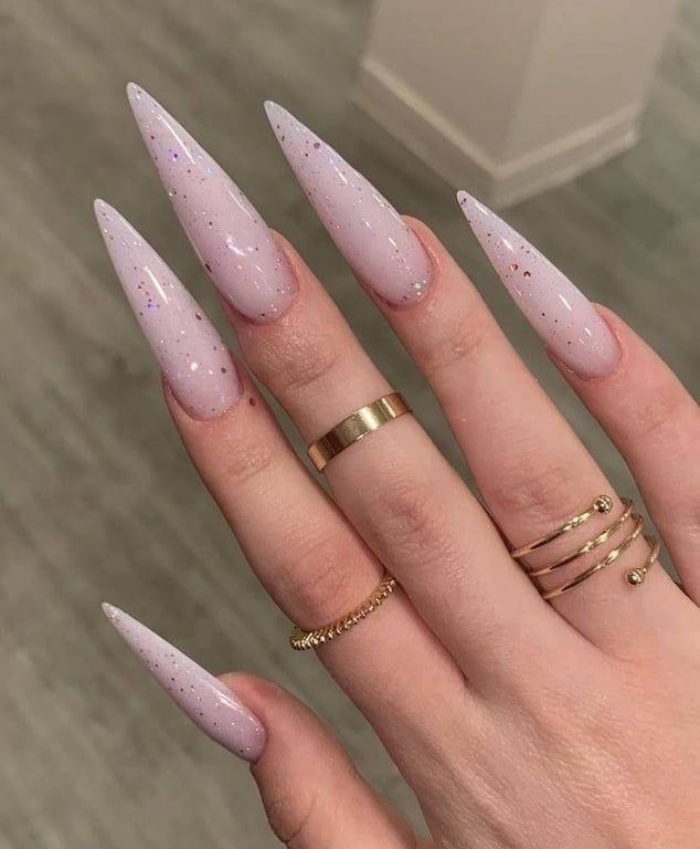 Новий тренд нігті принцеси