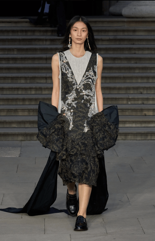 Лофери сміливо можна носити навіть під сукні