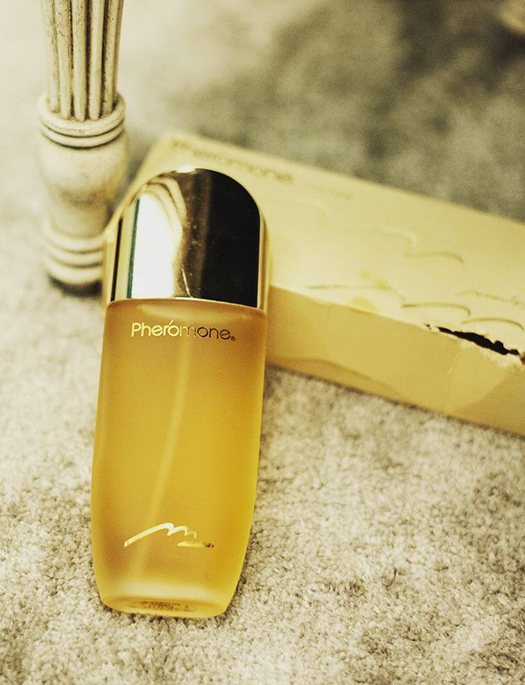Які парфуми з феромонами обрати