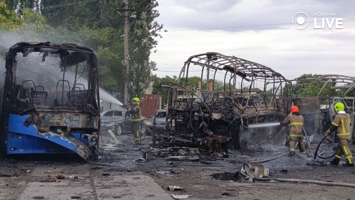 Наслідки обстрілу Одеси фоторепортаж