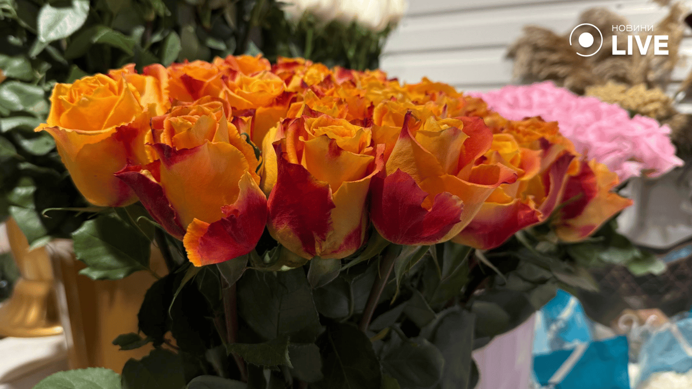 День закоханих наближається – як змінилася ціна на квіти в Одесі - фото 5