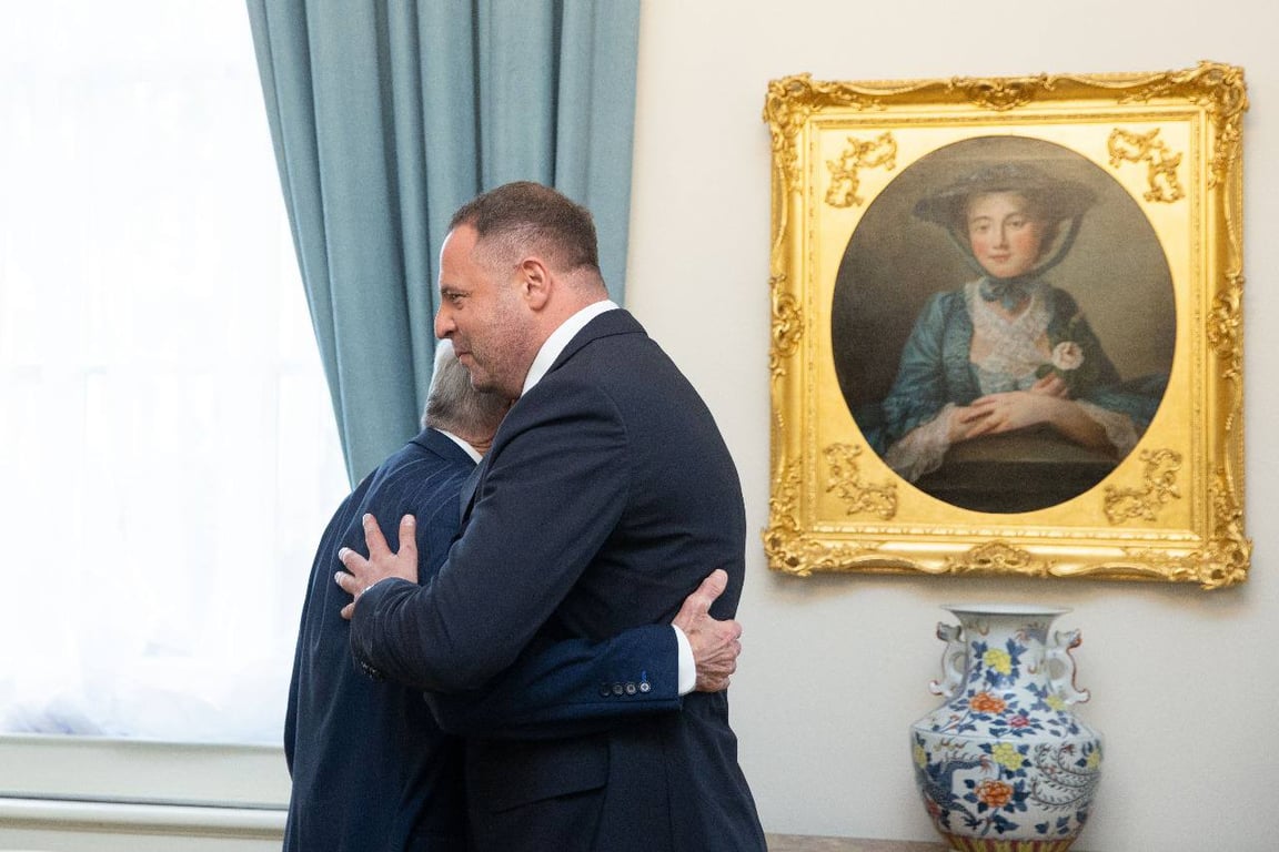 Ukrainian delegation in London