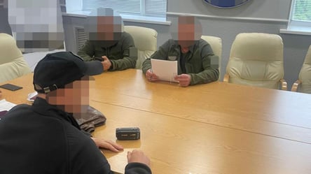 Брал взятки и переводил бойцов в тыл — будут судить главу ВВК в Киеве - 285x160