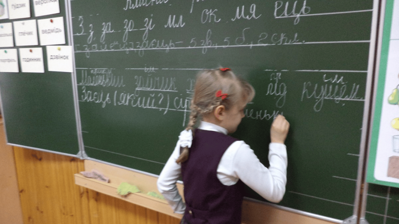 Як українці борються за рідну мову в окупації — загарбники скаржаться
