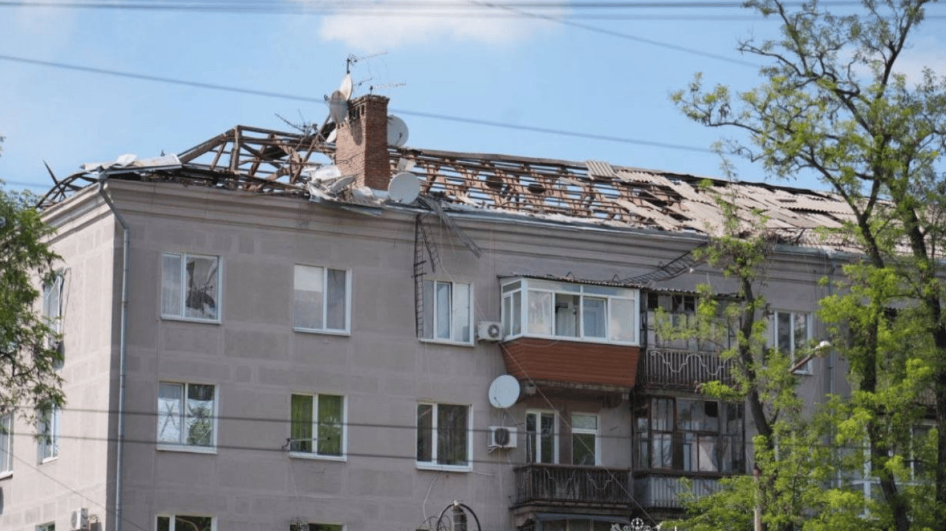 В Запорожье установят "мягкие окна" в поврежденных атаками домах