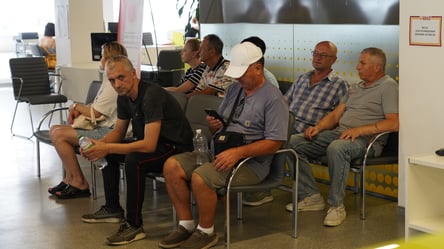 Чоловіки більше не йдуть в аспірантуру заради відстрочки: є труднощі - 290x166