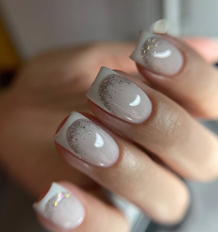 New French manicure worthy of attention