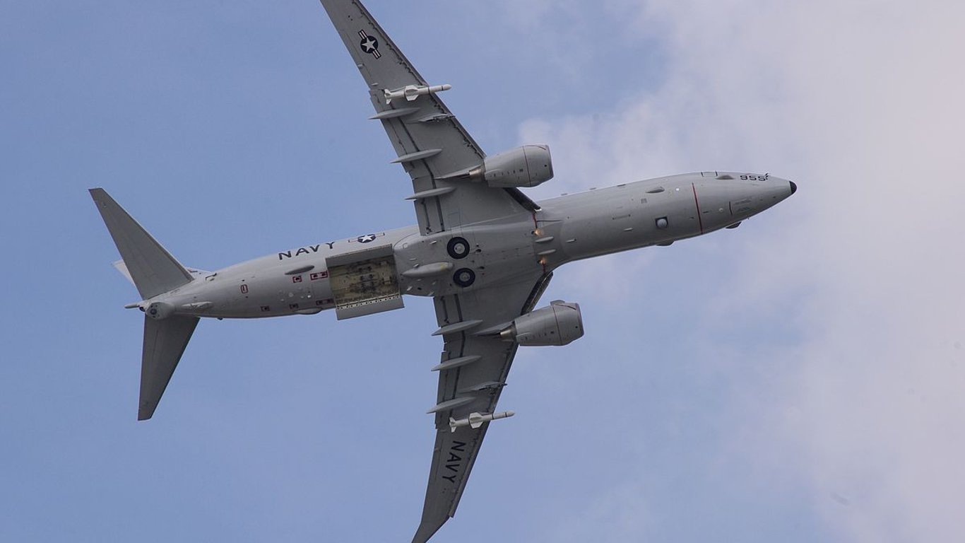 Самолет НАТО Boeing P-8A Poseidon патрулирует над Черным морем: детали