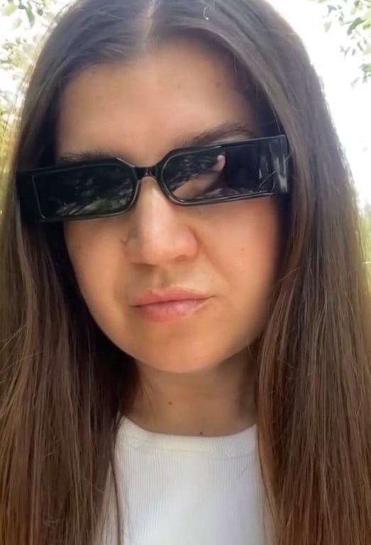 Окуляри з 90-х, що давно втратили актуальність