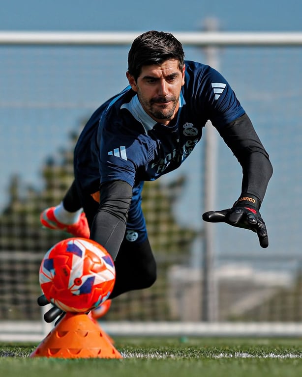 Тибо Куртуа