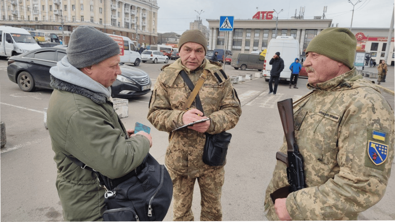 К скольким годам мужчин могут принудительно мобилизовать - ответ Генштаба