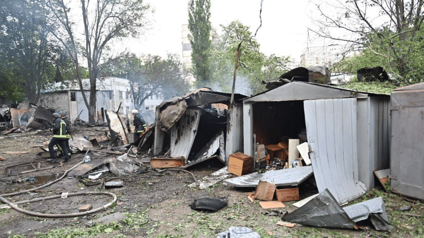 Боевые действия на Харьковщине продолжаются — в ОВА рассказали, сколько людей еще эвакуировали