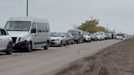 Пункти пропуску на Одещині припинили роботу — черги на кордоні - 285x160