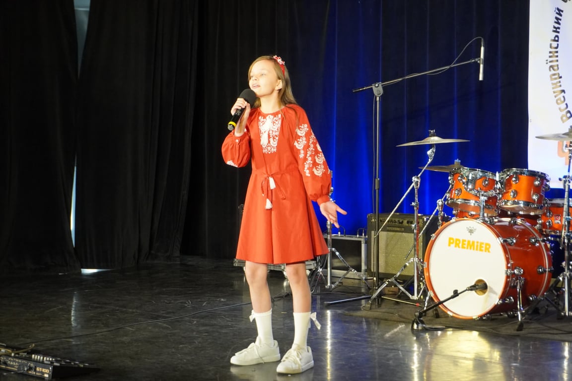 Учасниця "Червоної рути"