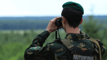 Белорусские пограничники разворовывают украинские фуры, — журналист - 285x160