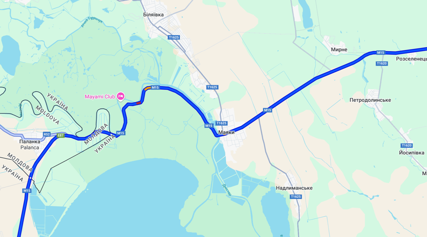 Виїзд за кордон ускладнений — ситуація на трасі Одеса-Рені - фото 1