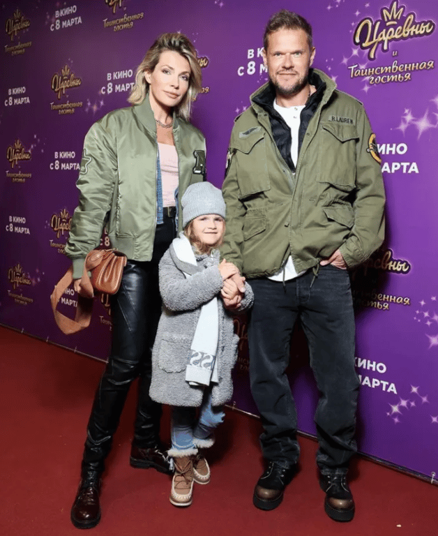 Антонина Паперна со своим мужем-россиянином и дочерью