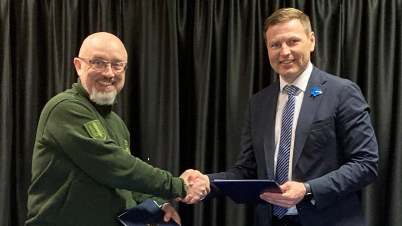 Україна та Естонія підписали меморандум про співпрацю в оборонній сфері