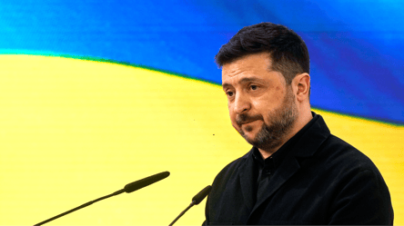 Ураження НПЗ "Армавір" в РФ: Зеленський підтвердив удар за 500 км - 290x160