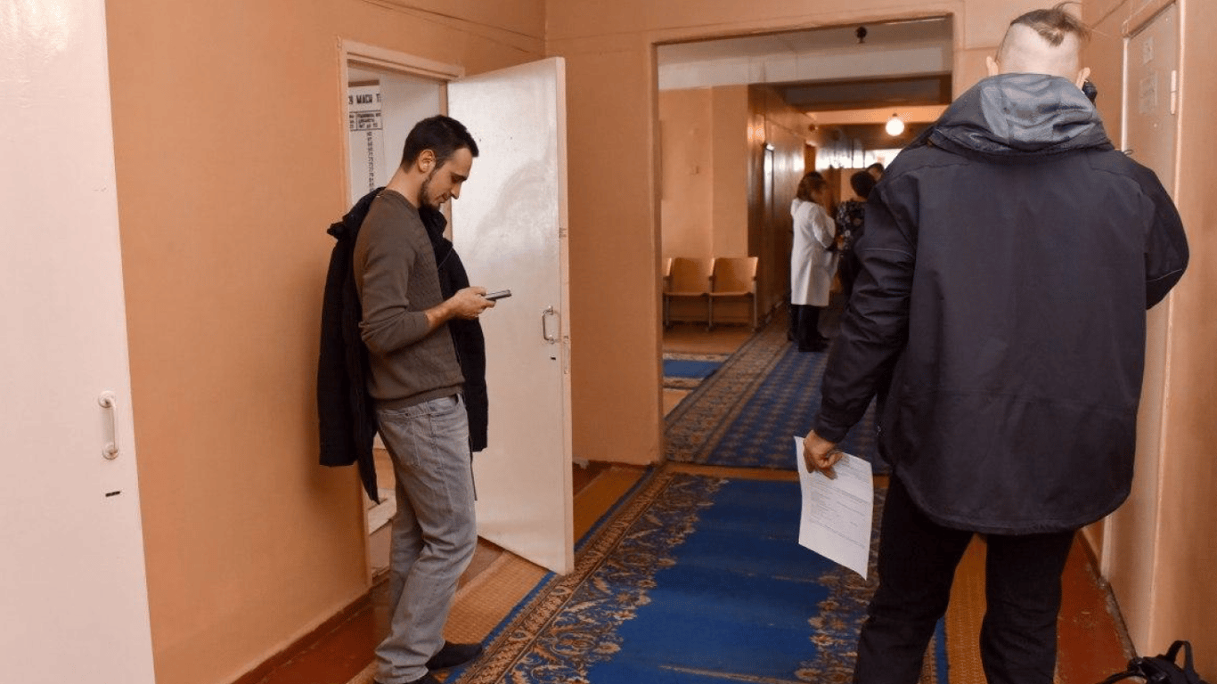 ТЦК мобилизовал осужденного за препятствование ВСУ: суд отменил призыв