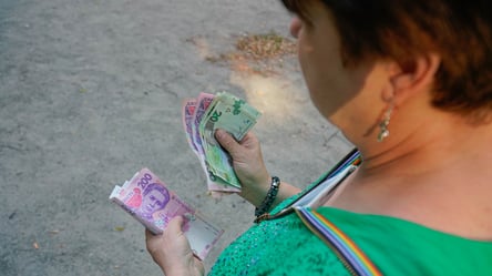 ПФУ увеличил выплату пенсий за август — что нужно знать украинцам - 285x160