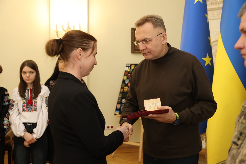 Во Львове мэр посмертно наградил военных