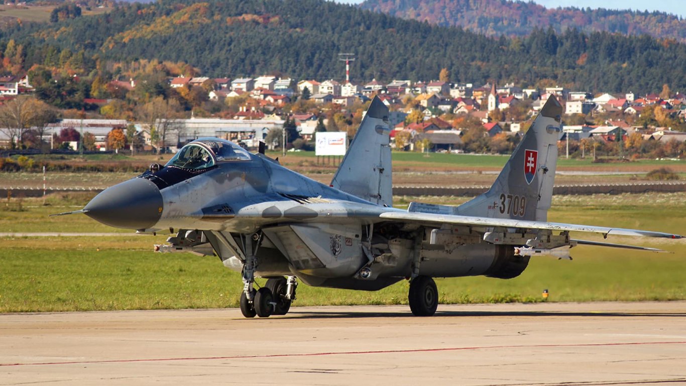 ​​​​​​​Словаччина передала Україні усі обіцяні МіГ-29: скільки літаків отримали ЗСУ