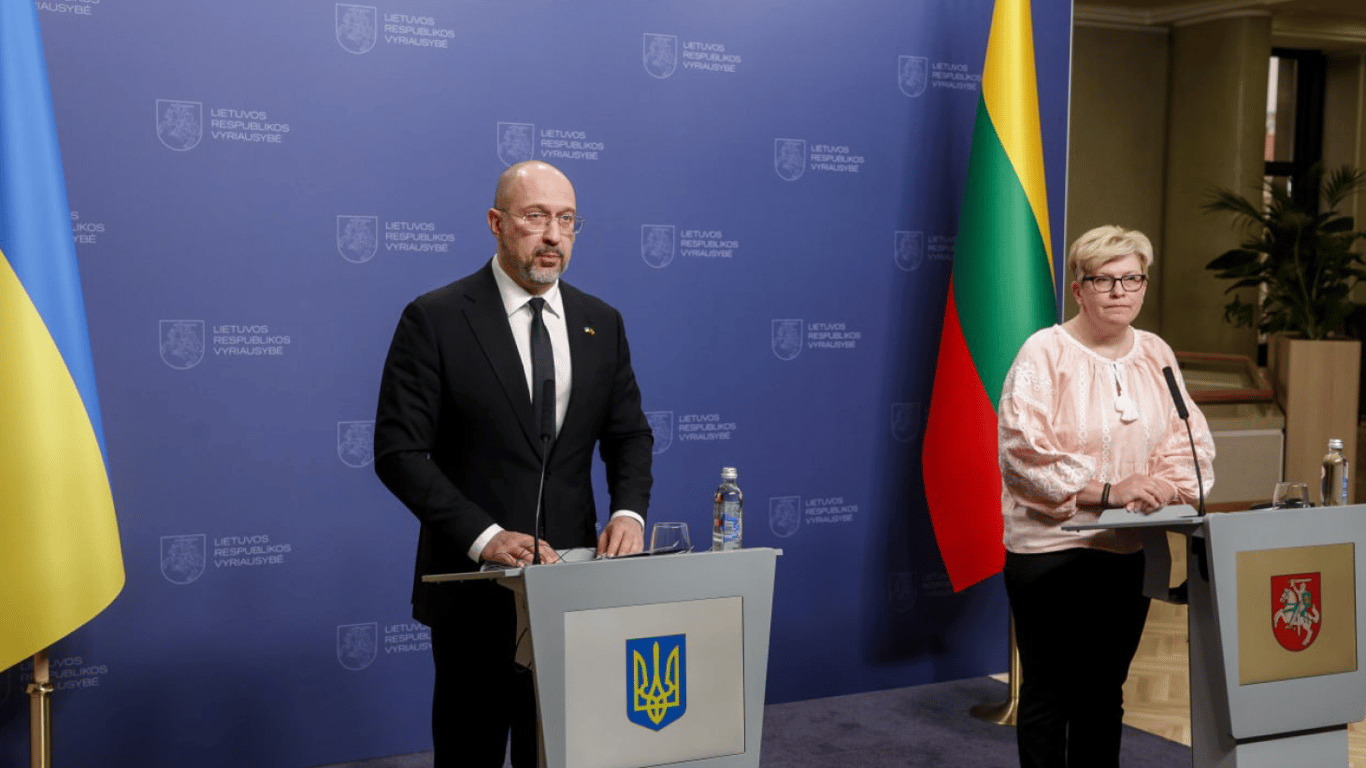 Шмыгаль заявил, что Литва закупит для Украины 3000 беспилотников