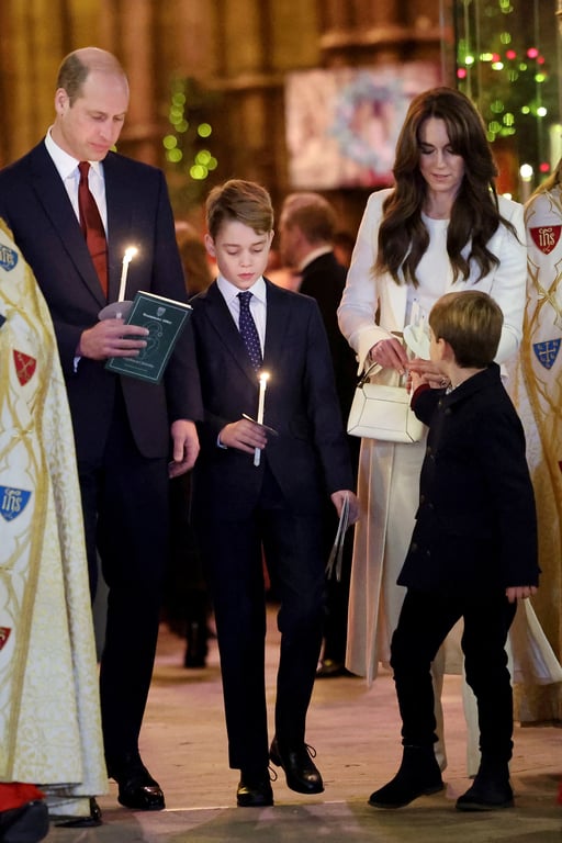 Принц Уильям женой и детьми. Фото: Reuters