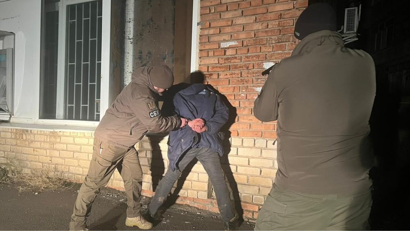 Корректировали обстрелы школ и больниц на востоке: в Украине осудили четырех коллаборантов рф