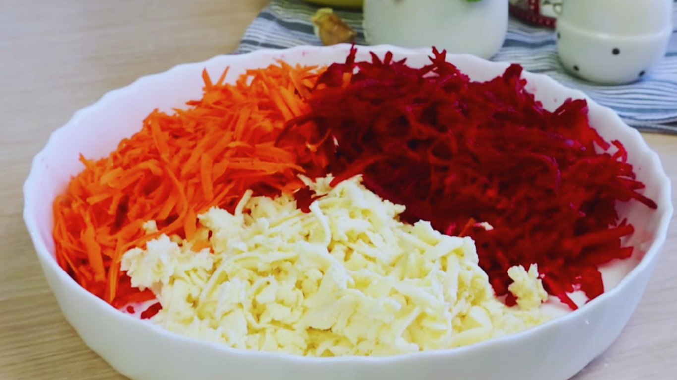 Beet, Carrot, and Cheese Salad Recipe — Quick, Healthy, and Full of Flavor