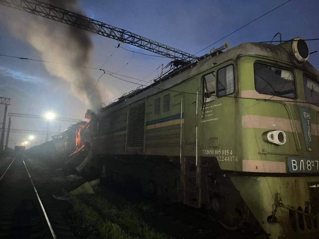 Російський обстріл залізниці в Україні