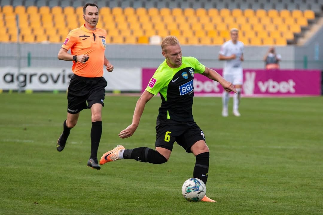 В'ячеслав Танковський під час футбольного матчу