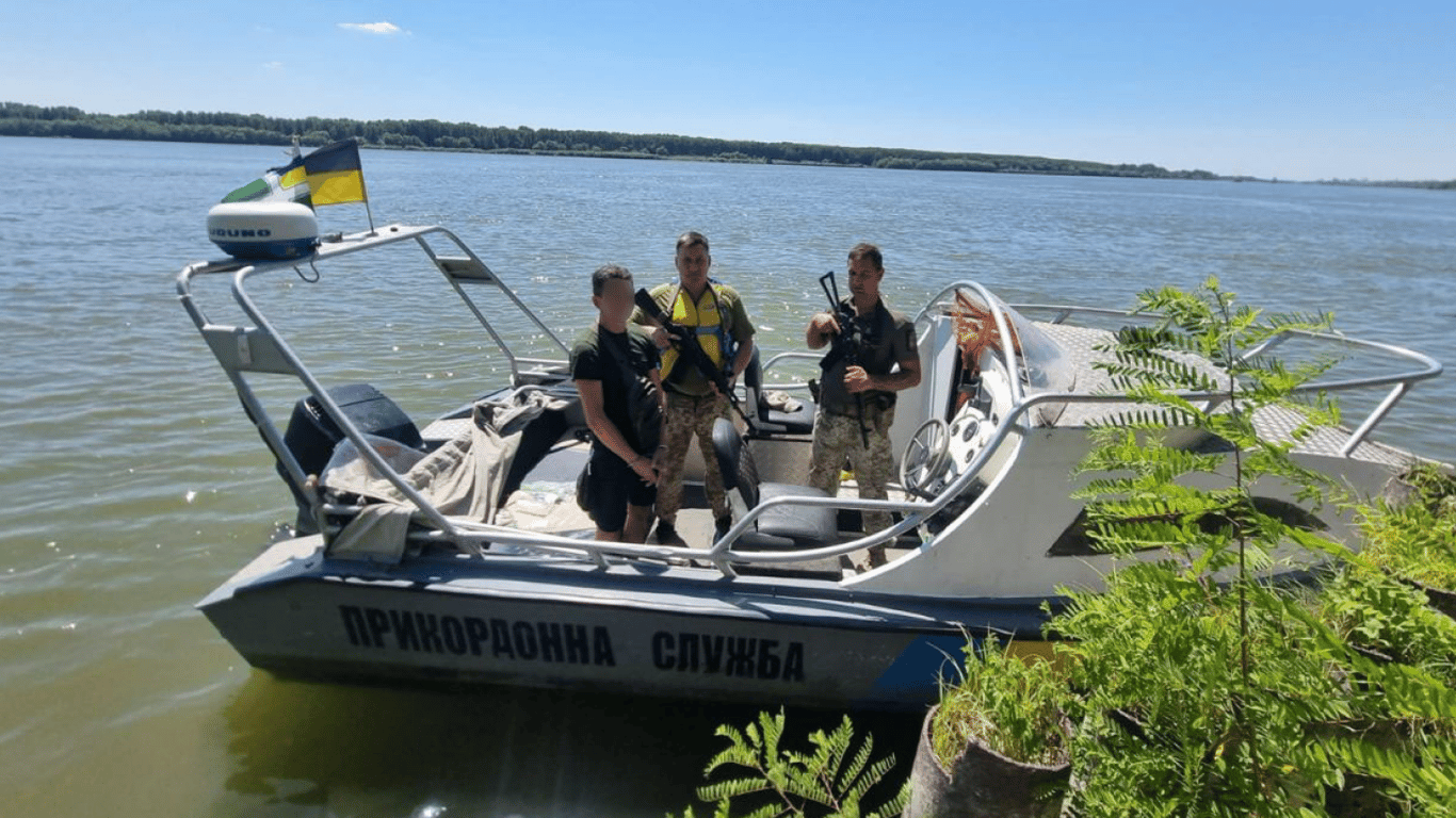 На Одещині чоловік намагався вплав дістатися Румунії