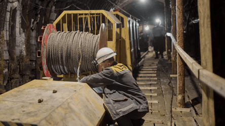 РФ атаковала шахту ДТЭК — 192 человека под землей - 285x160