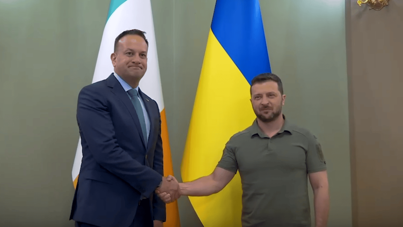 В Україну прибув з візитом прем'єр Ірландії
