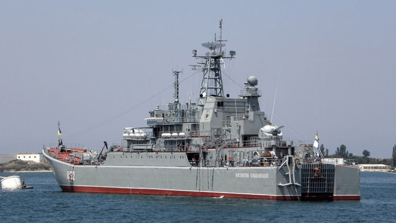 ВСУ атаковали корабль "Константин Ольшанский" в Крыму