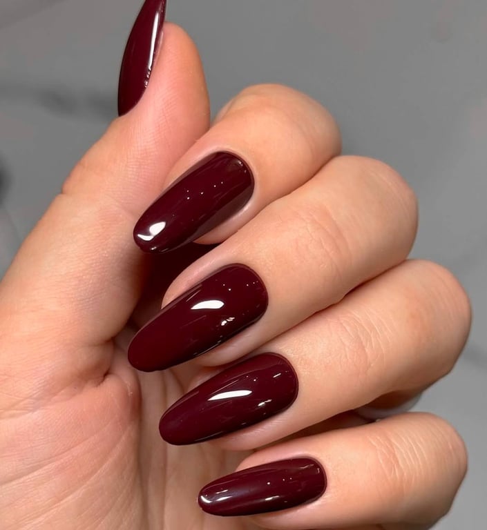 Колір стиглої вишні в тренді 2024-2025